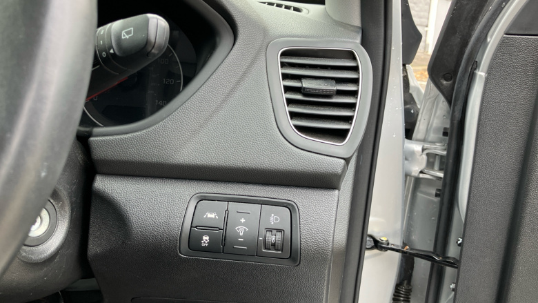 Hyundai i20 1.2 MPi SE 5dr Petrol Hatchback